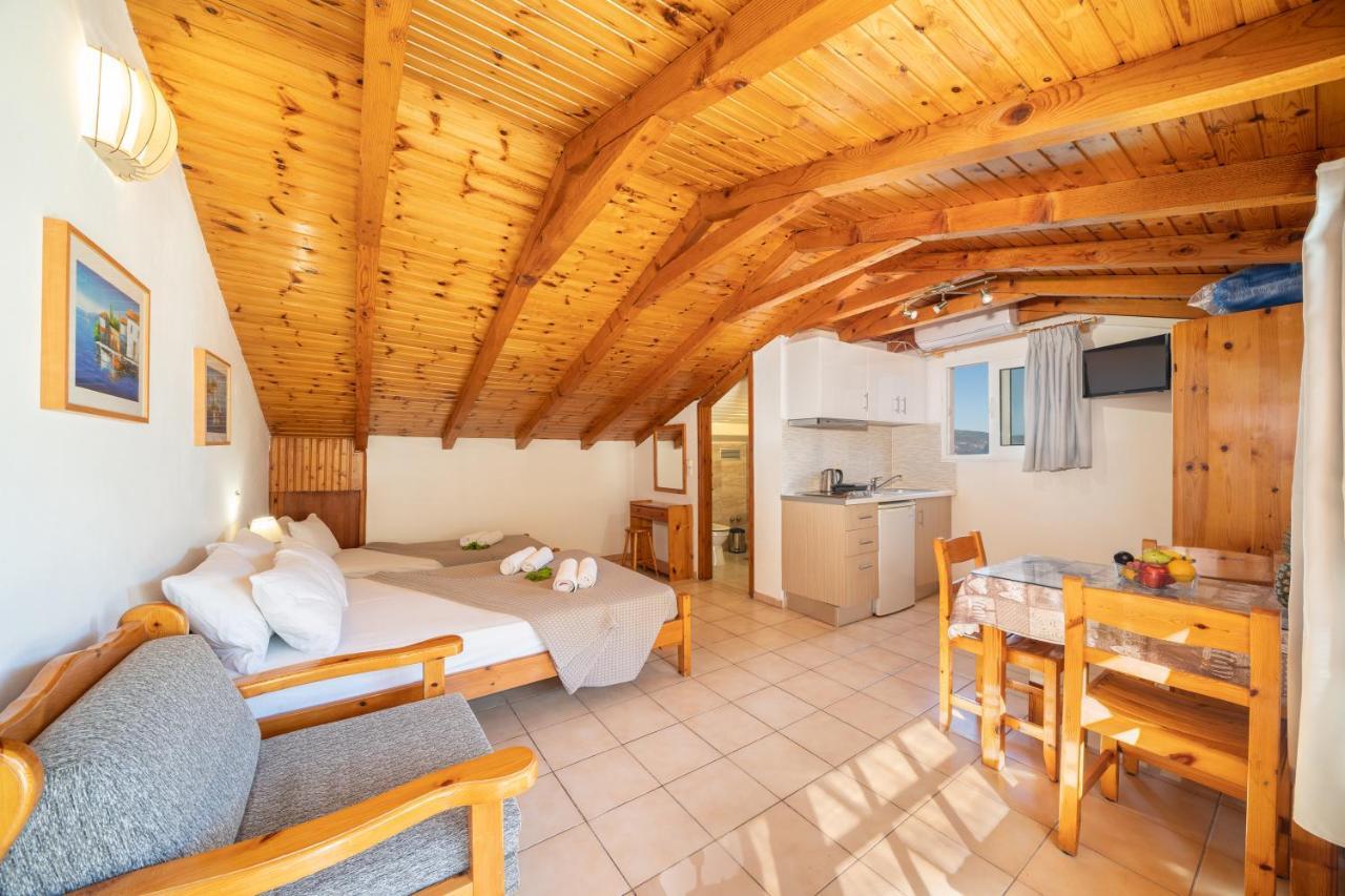 Alexatos Studios & Apartments Айя-Евфимия Экстерьер фото