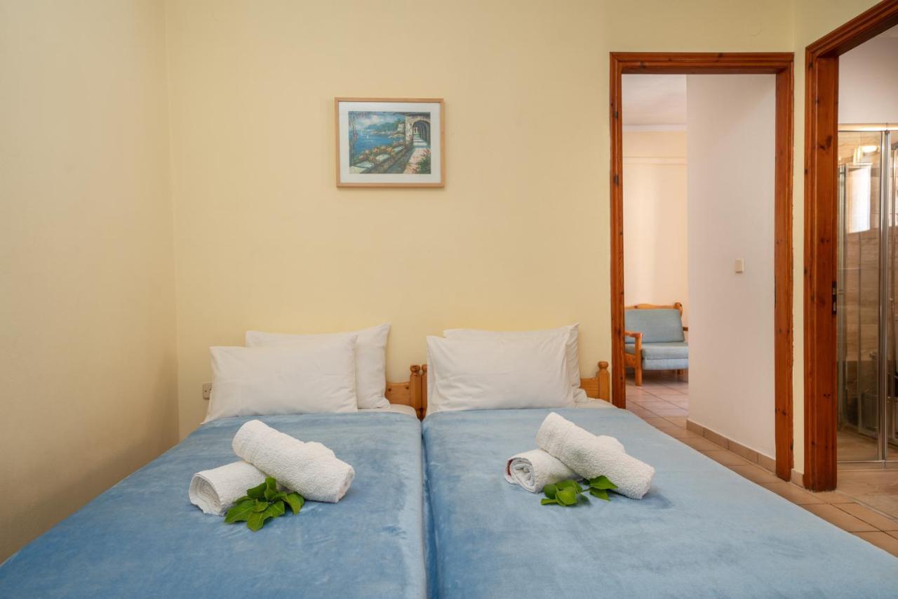 Alexatos Studios & Apartments Айя-Евфимия Экстерьер фото