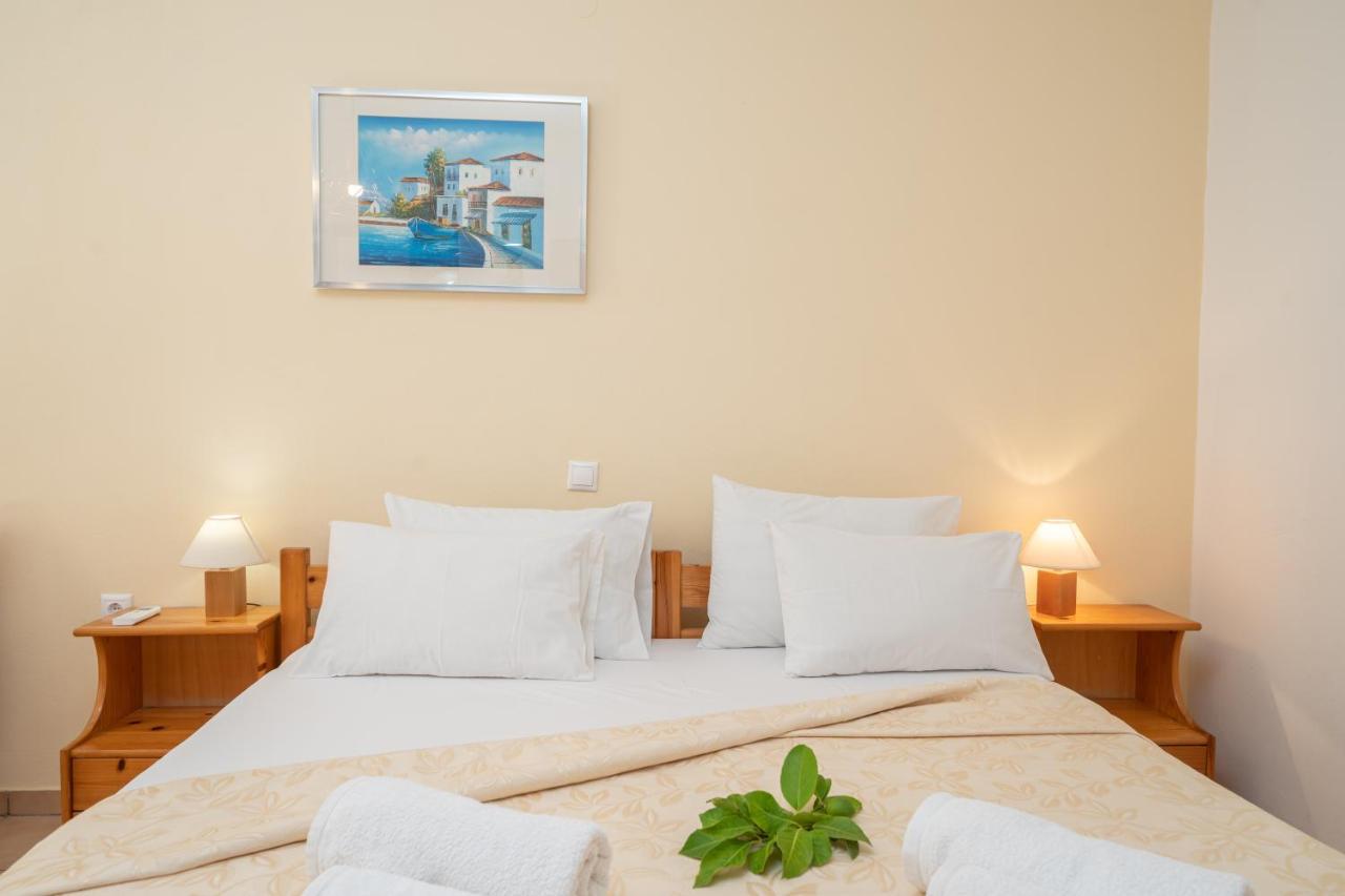 Alexatos Studios & Apartments Айя-Евфимия Экстерьер фото