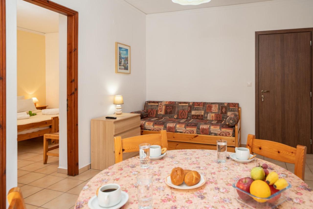 Alexatos Studios & Apartments Айя-Евфимия Экстерьер фото