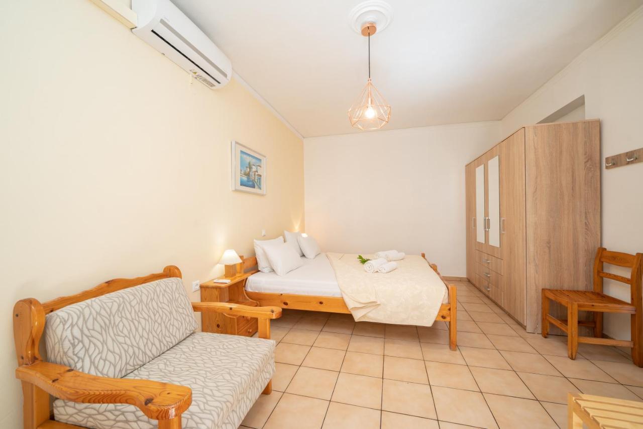 Alexatos Studios & Apartments Айя-Евфимия Экстерьер фото