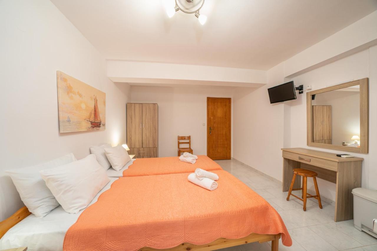 Alexatos Studios & Apartments Айя-Евфимия Экстерьер фото